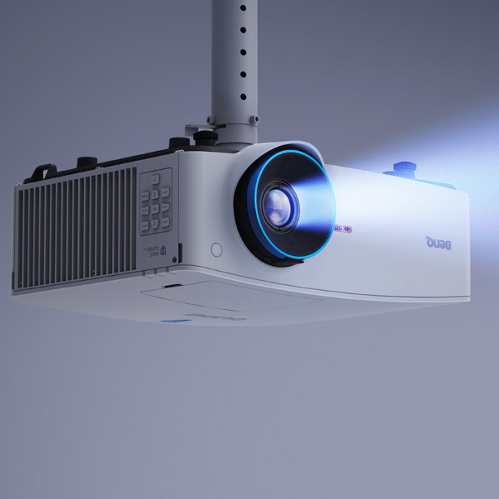 Golf Simulator Projectors