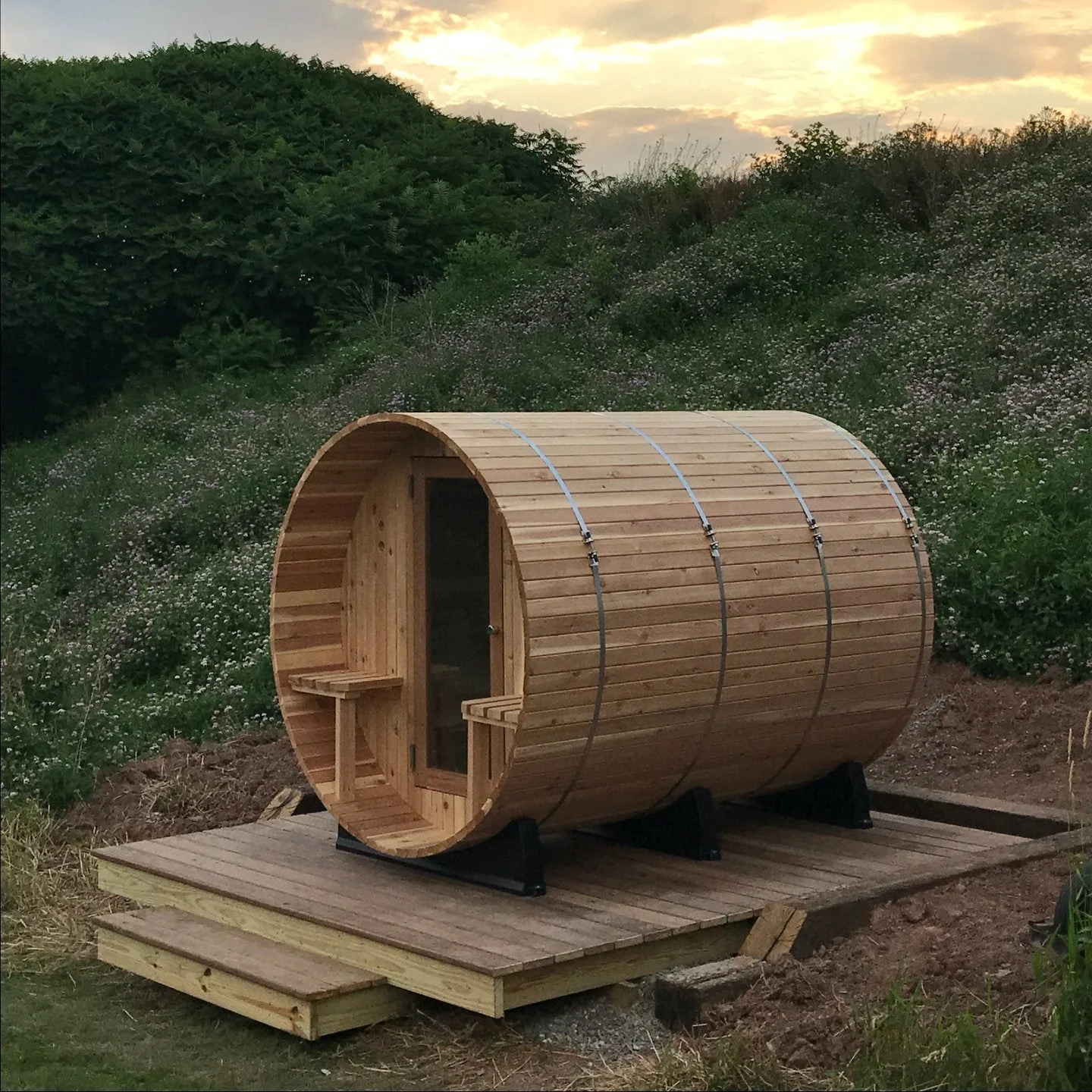 Almost Heaven Huntington 4-6 Person Canopy Barrel Sauna