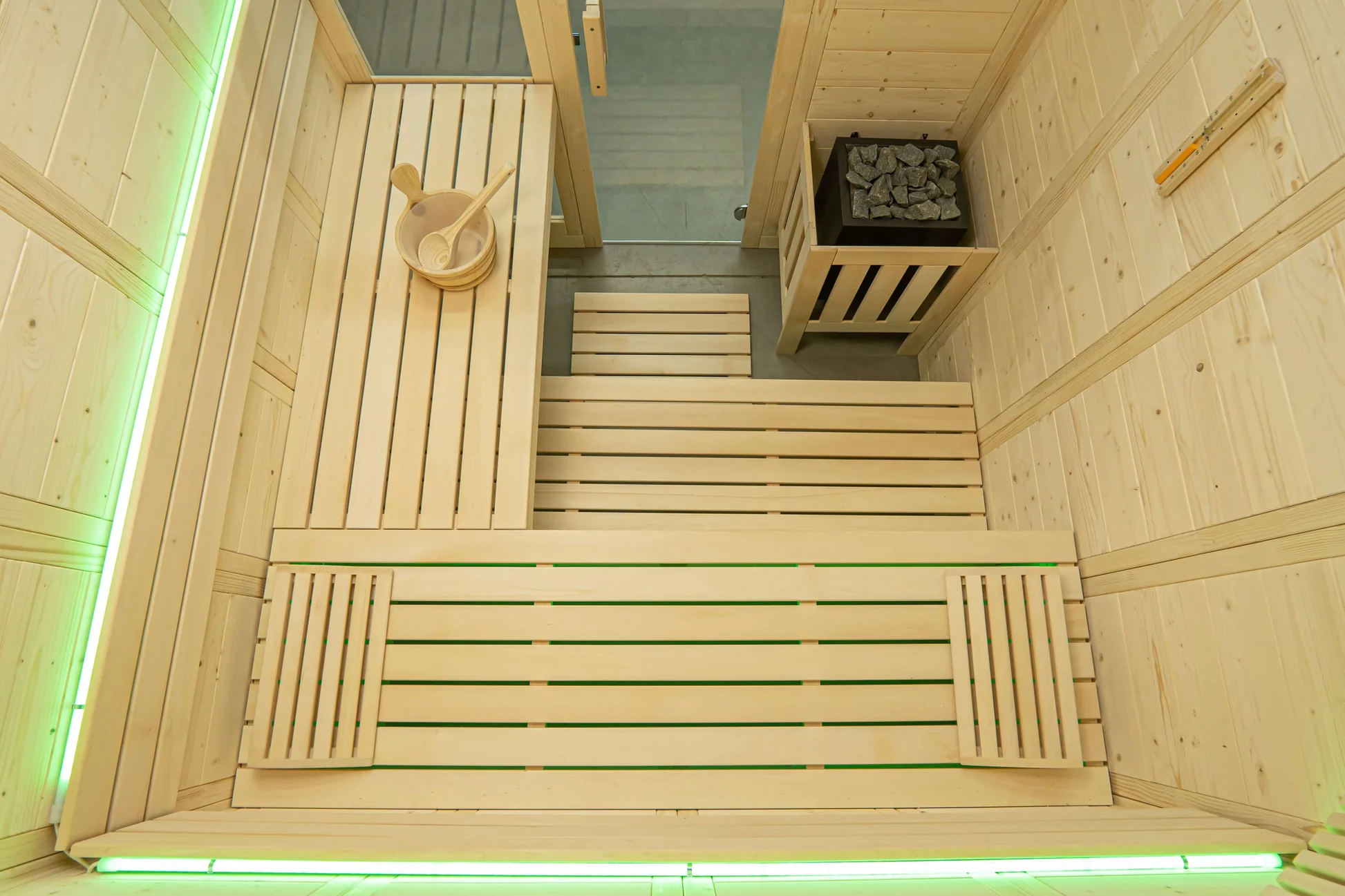 Almost Heaven Wolfpine 2-5 Person Indoor Sauna (Heritage Collection)