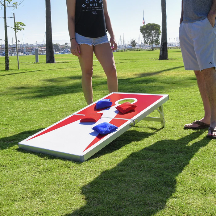 Classic 4 ft x 2 ft Cornhole Set