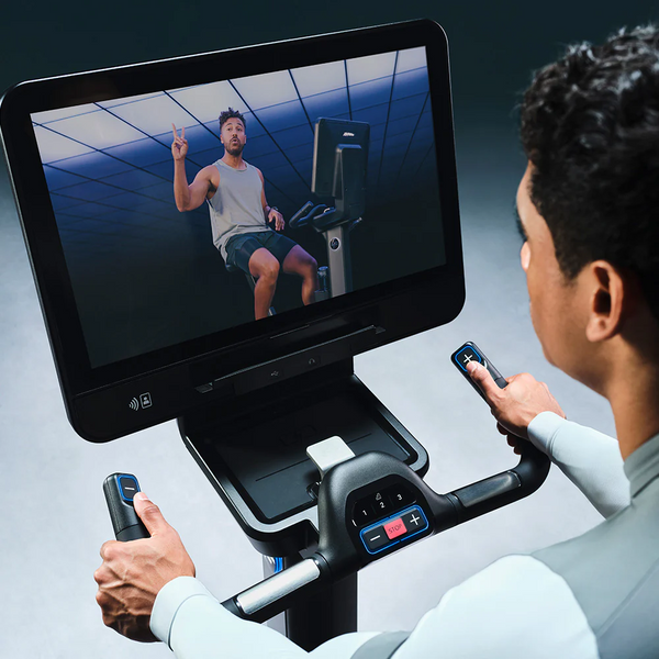 Life Fitness Symbio SwitchCycle® Upright Bike