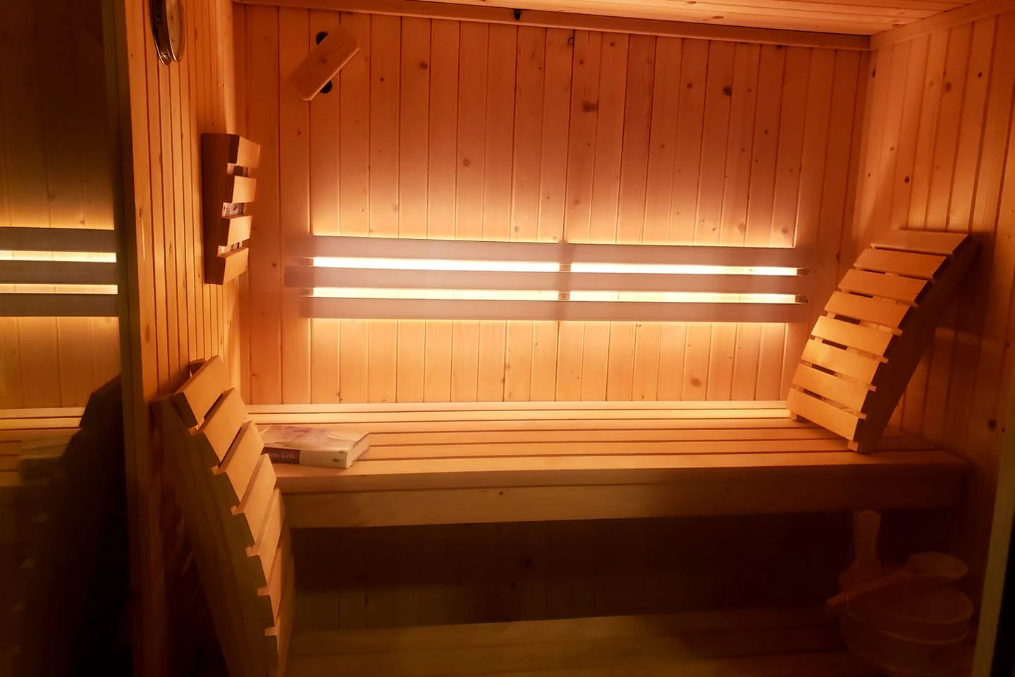Almost Heaven Grayson 4-Person Indoor Sauna (Respite Series - Hybrid Option)
