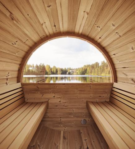 Model E7W 4 Person Traditional Barrel Sauna