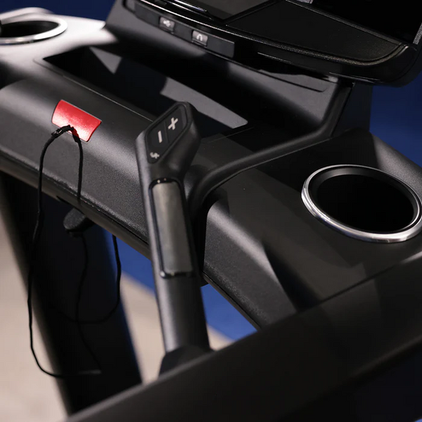 Life Fitness Club Series +Treadmill