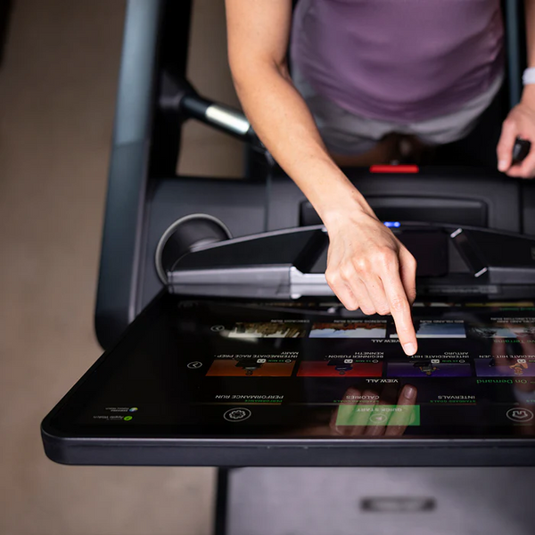 Life Fitness Club Series +Treadmill