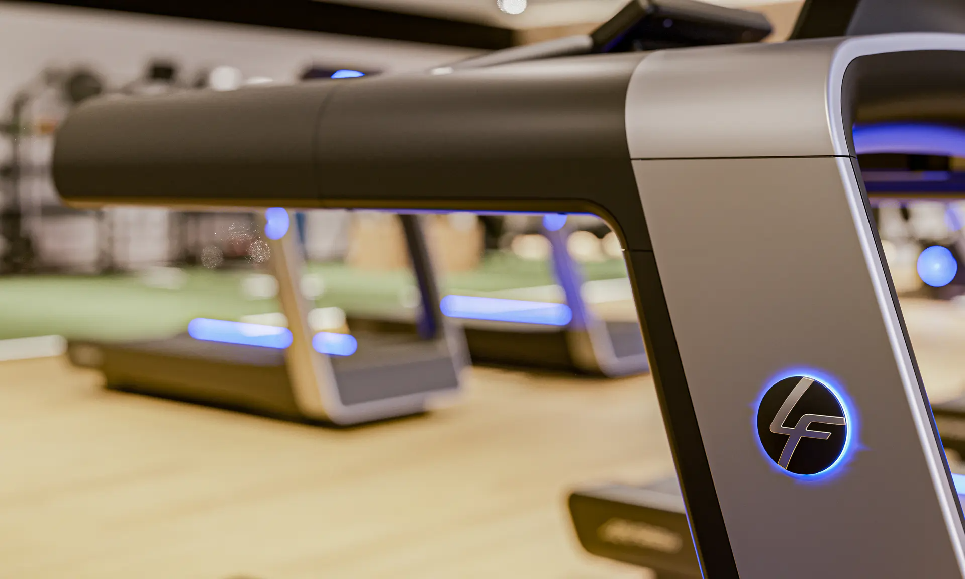 Life Fitness Symbio Runner Treadmill
